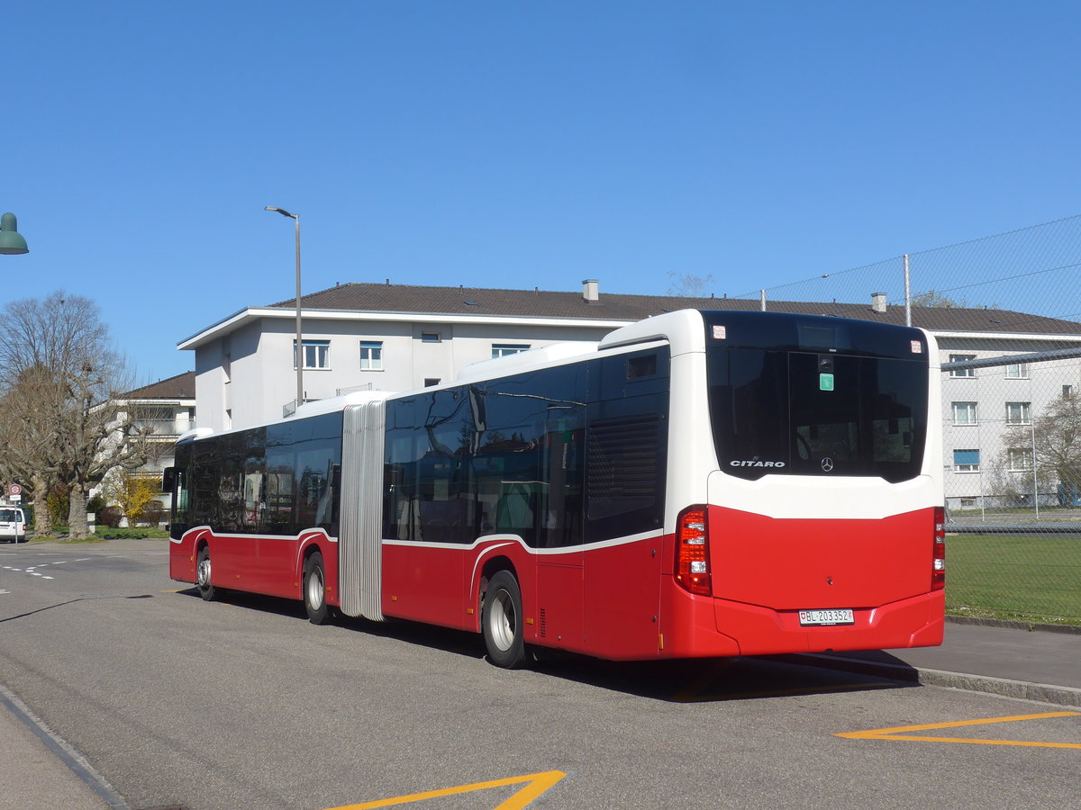 (215'721) - BLT Oberwil - Nr. 99/BL 203'352 - Mercedes (ex Gschwindl, A-Wien Nr. 8413) am 31. Mrz 2020 in Muttenz, Rothausstrasse