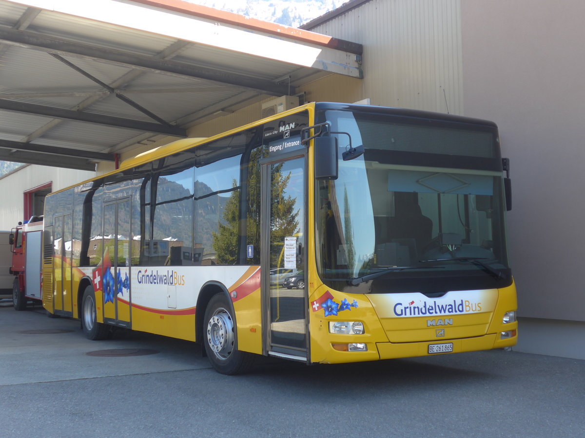 (216'071) - Grindelwaldbus, Gindelwald - Nr. 11/BE 261'865 - MAN/Gppel am 15. April 2020 in Interlaken, Postgarage