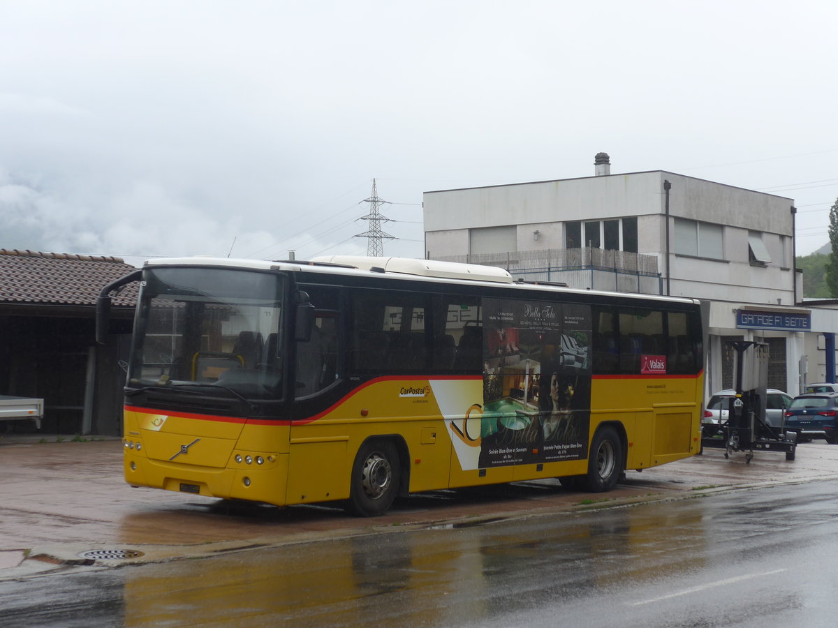 (216'665) - TSAR, Sierre - (VS 45'635) - Volvo (ex Epiney, Ayer) am 2. Mai 2020 in Sierre, Garage