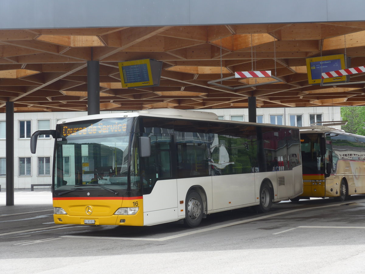 (216'693) - Lathion, Sion - Nr. 16/VS 383'833 - Mercedes (ex TPC Aigle) am 2. Mai 2020 beim Bahnhof Sion