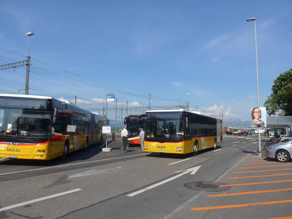 (216'887) - Lienert&Ehrler, Einsiedeln - SZ 69'121 - MAN (ex Schuler, Feusisberg) am 9. Mai 2020 beim Bahnhof Pfffikon