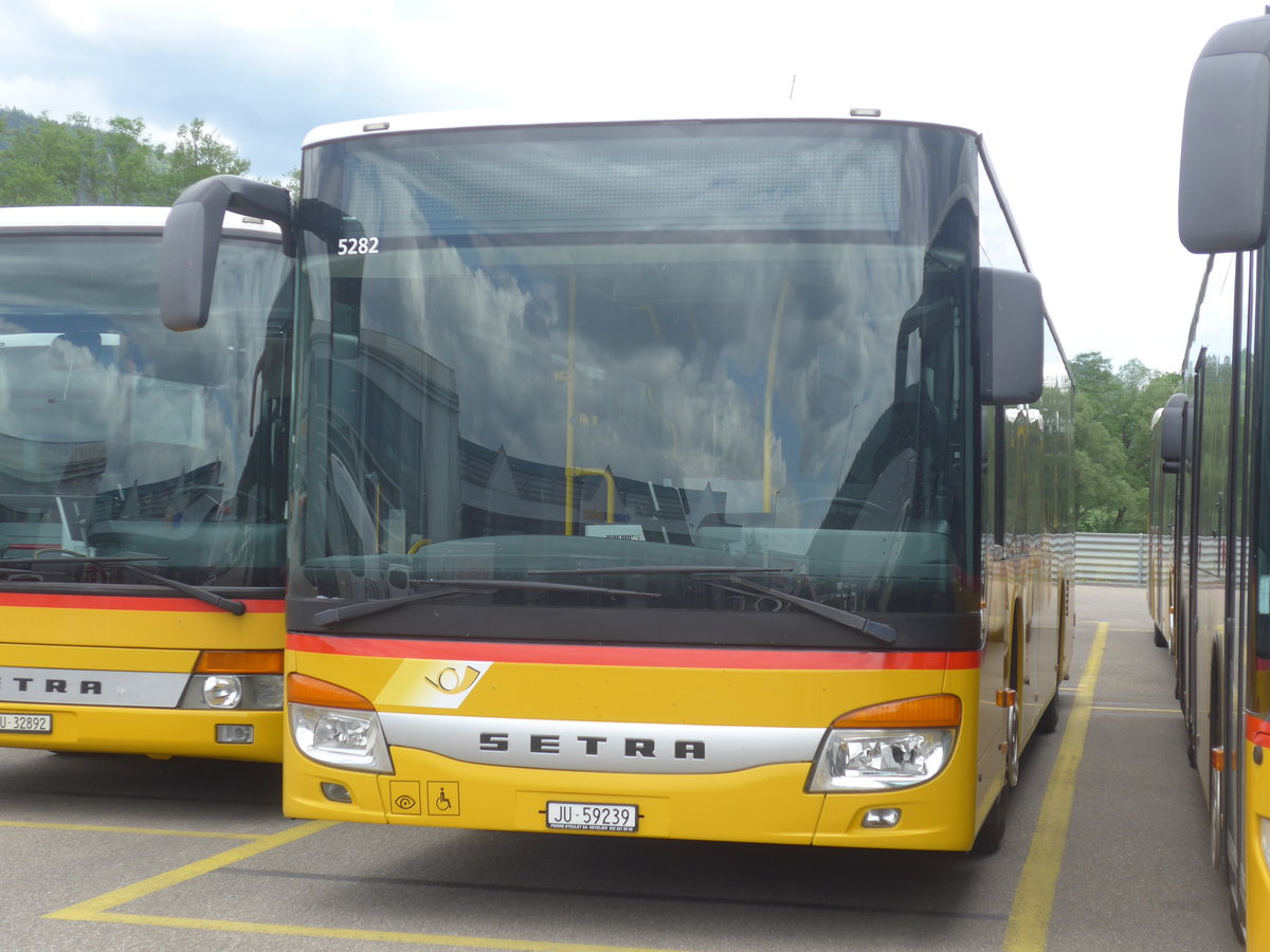 (216'945) - CarPostal Ouest - JU 59'239 - Setra (ex Nr. 23) am 10. Mai 2020 in Develier, Parkplatz