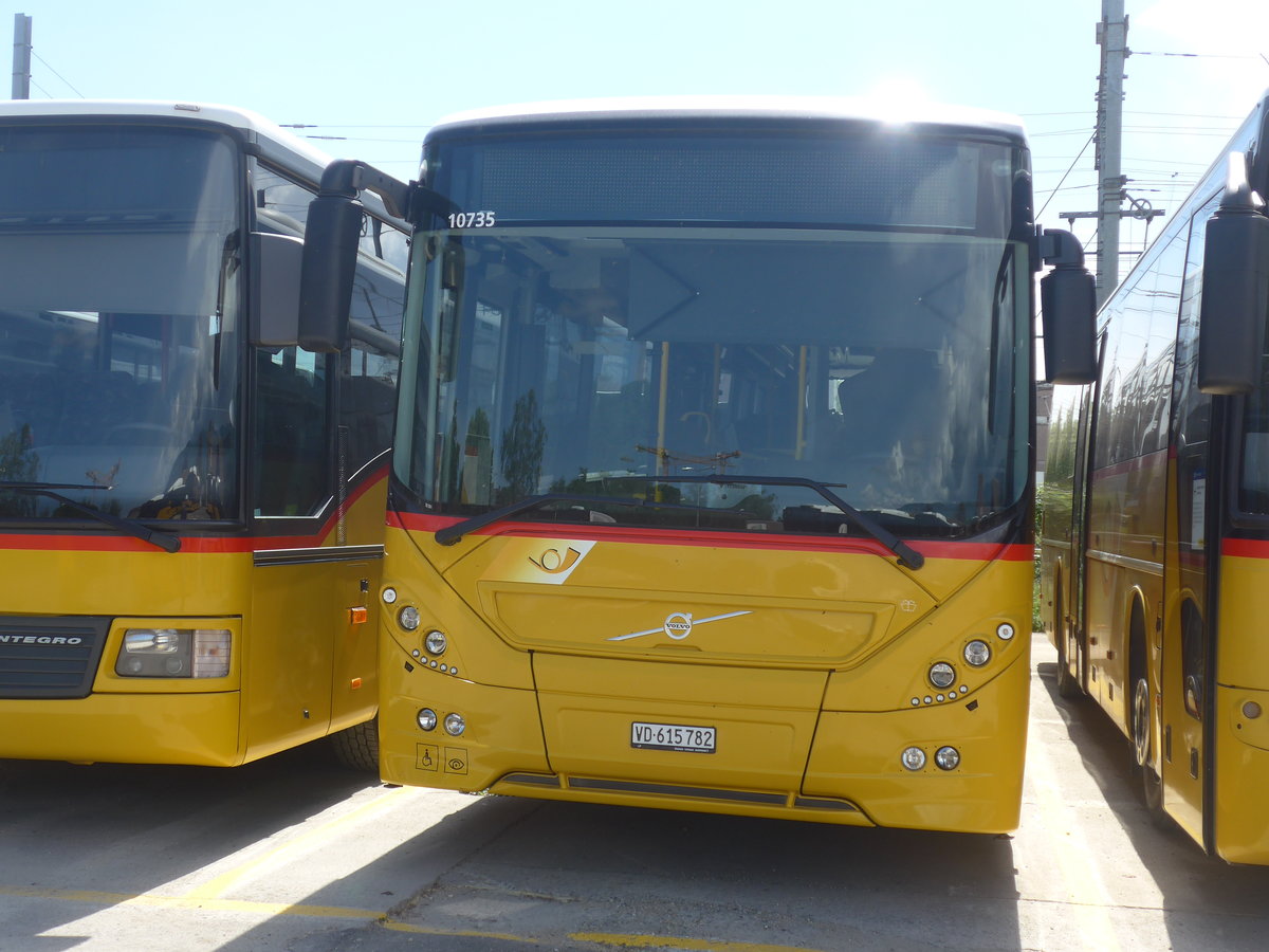 (216'984) - Favre, Avenches - VD 615'782 - Volvo am 10. Mai 2020 in Yverdon, Postgarage