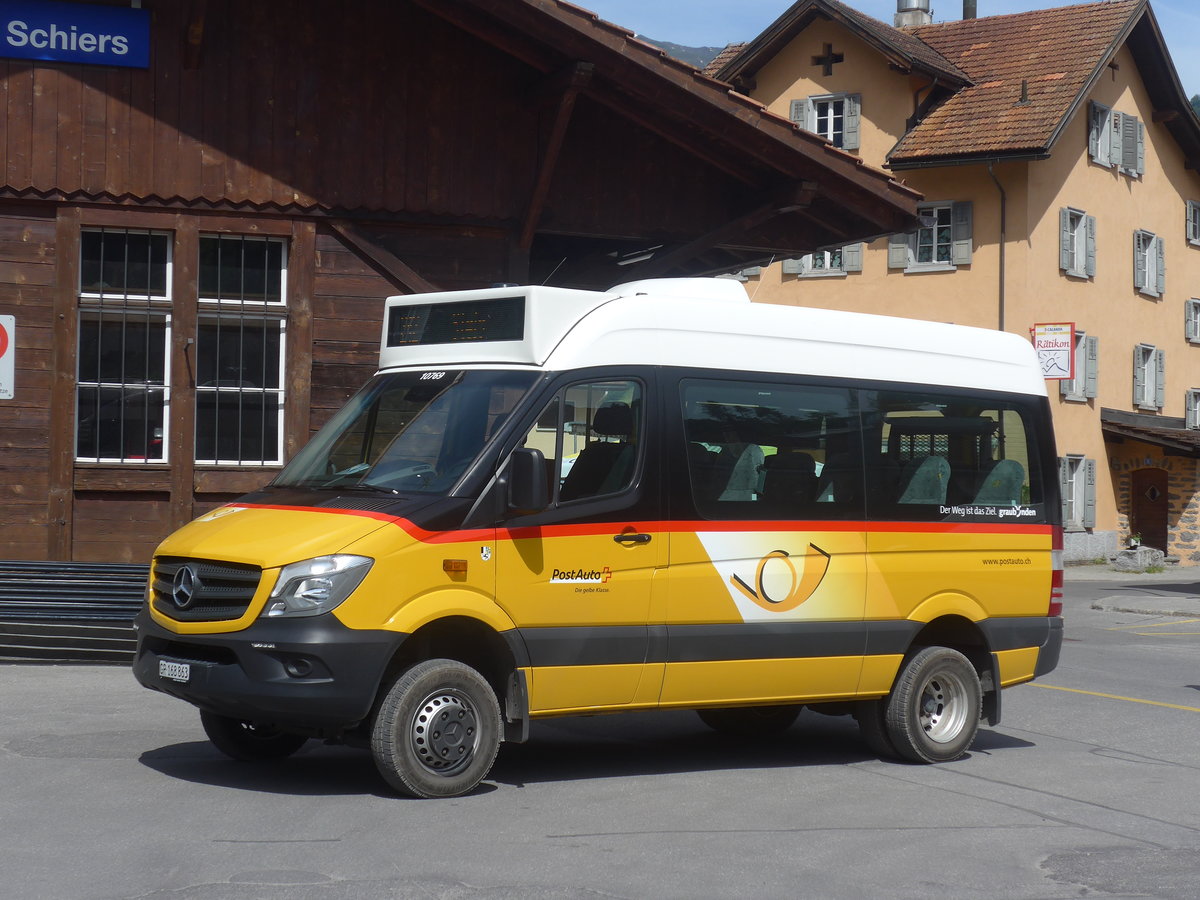 (217'195) - PostAuto Graubnden - GR 168'863 - Mercedes am 23. Mai 2020 beim Bahnhof Schiers