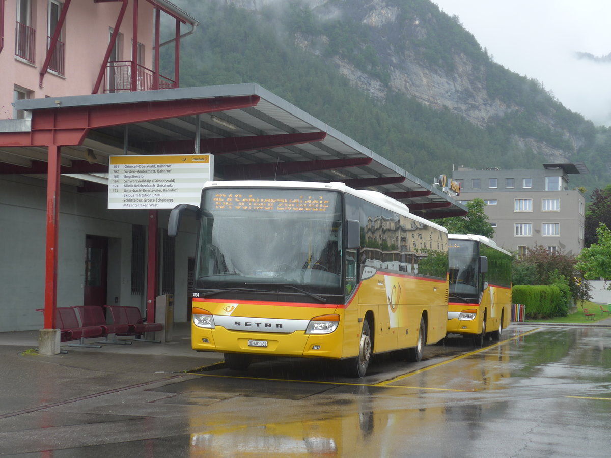 (217'640) - PostAuto Bern - BE 401'263 - Setra (ex AVG Meiringen Nr. 63) am 7. Juni 2020 in Meiringen, Postautostation