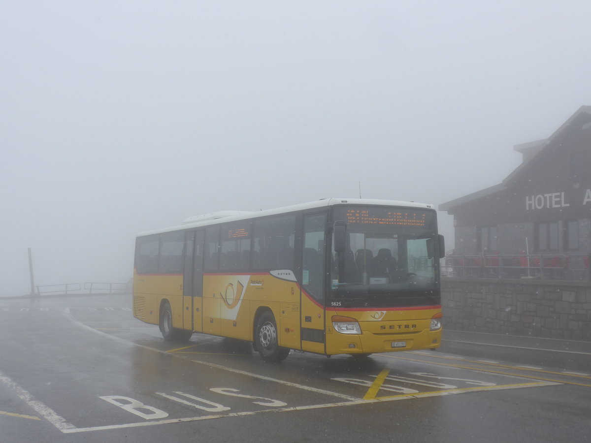 (217'649) - PostAuto Bern - BE 653'387 - Setra am 7. Juni 2020 in Grimsel, Passhhe