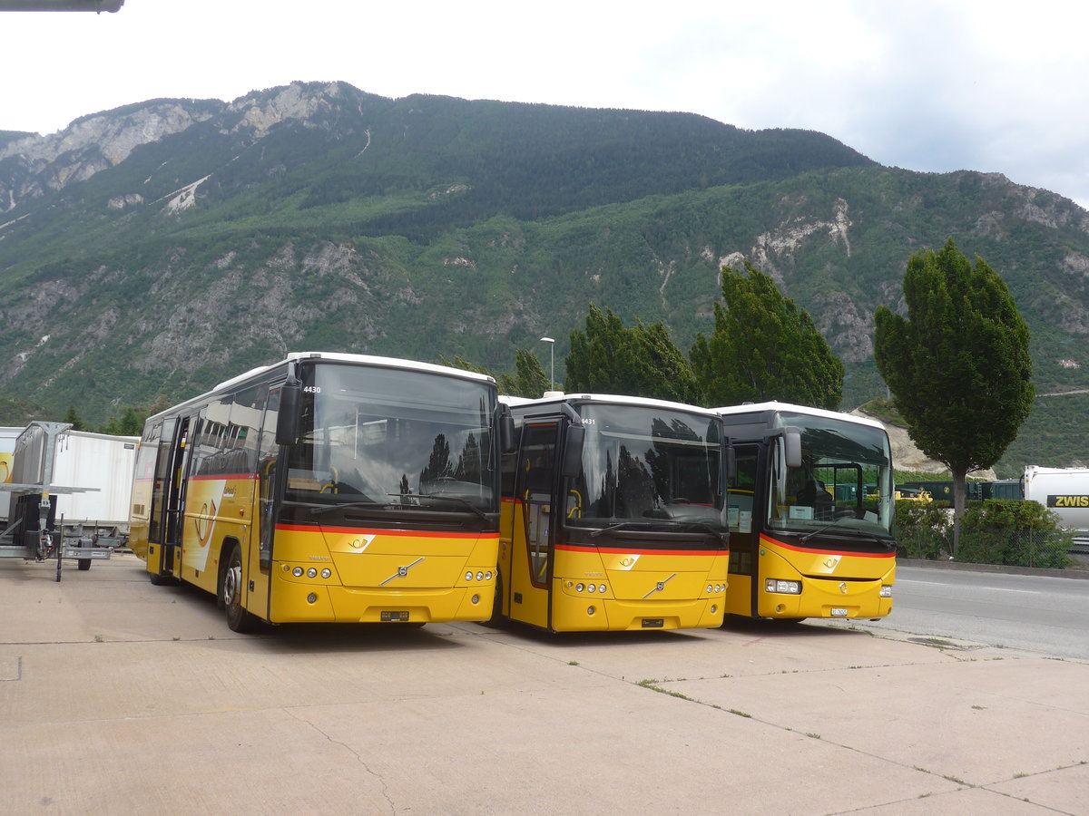 (217'912) - TSAR, Sierre - (VS 75'035) - Volvo (ex Epiney, Ayer) am 13. Juni 2020 in Sierre, Garage 