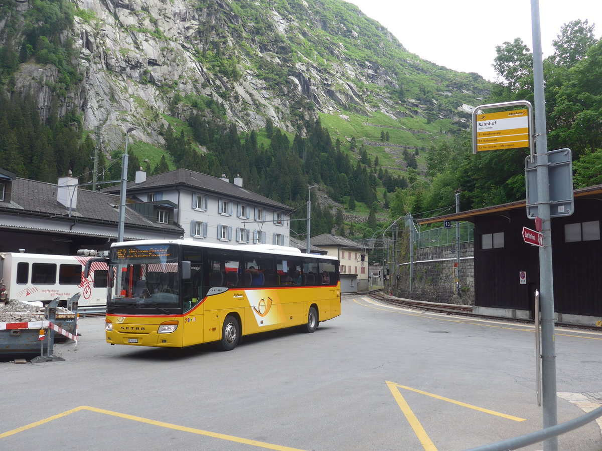 (218'130) - PostAuto Bern - Nr. 70/BE 653'387 - Setra am 21. Juni 2020 beim Bahnhof Gschenen