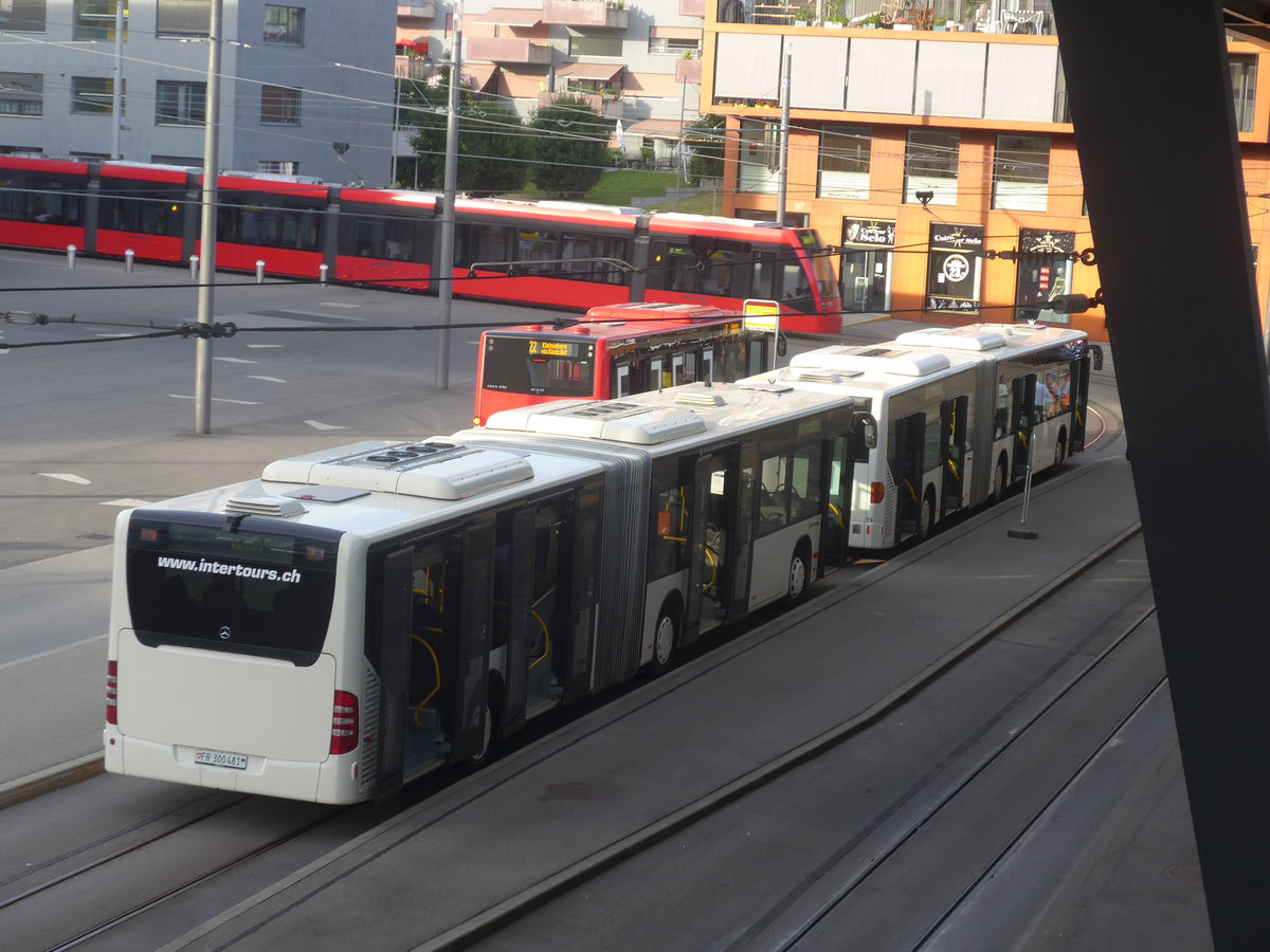 (218'449) - Intertours, Domdidier - Nr. 211/FR 300'481 - Mercedes (ex STI Thun Nr. 135) am 4. Juli 2020 beim Bahnhof Bern Brnnen Westside