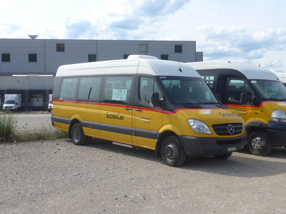 (219'076) - CarPostal Ouest - VD 329'201 - Mercedes am 25. Juli 2020 in Daillens, Planzer