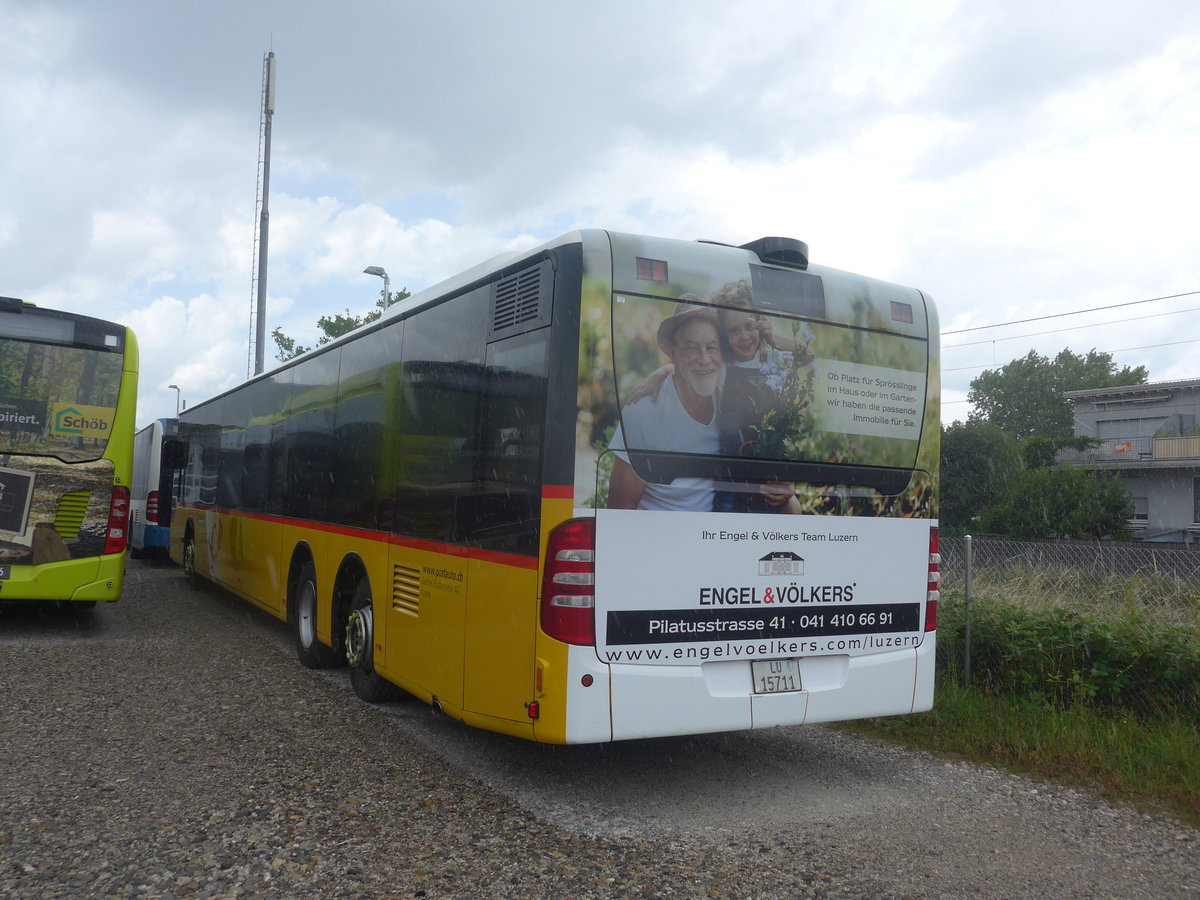 (219'145) - Bucheli, Kriens - Nr. 27/LU 15'711 - Mercedes am 26. Juli 2020 in Winterthur, EvoBus