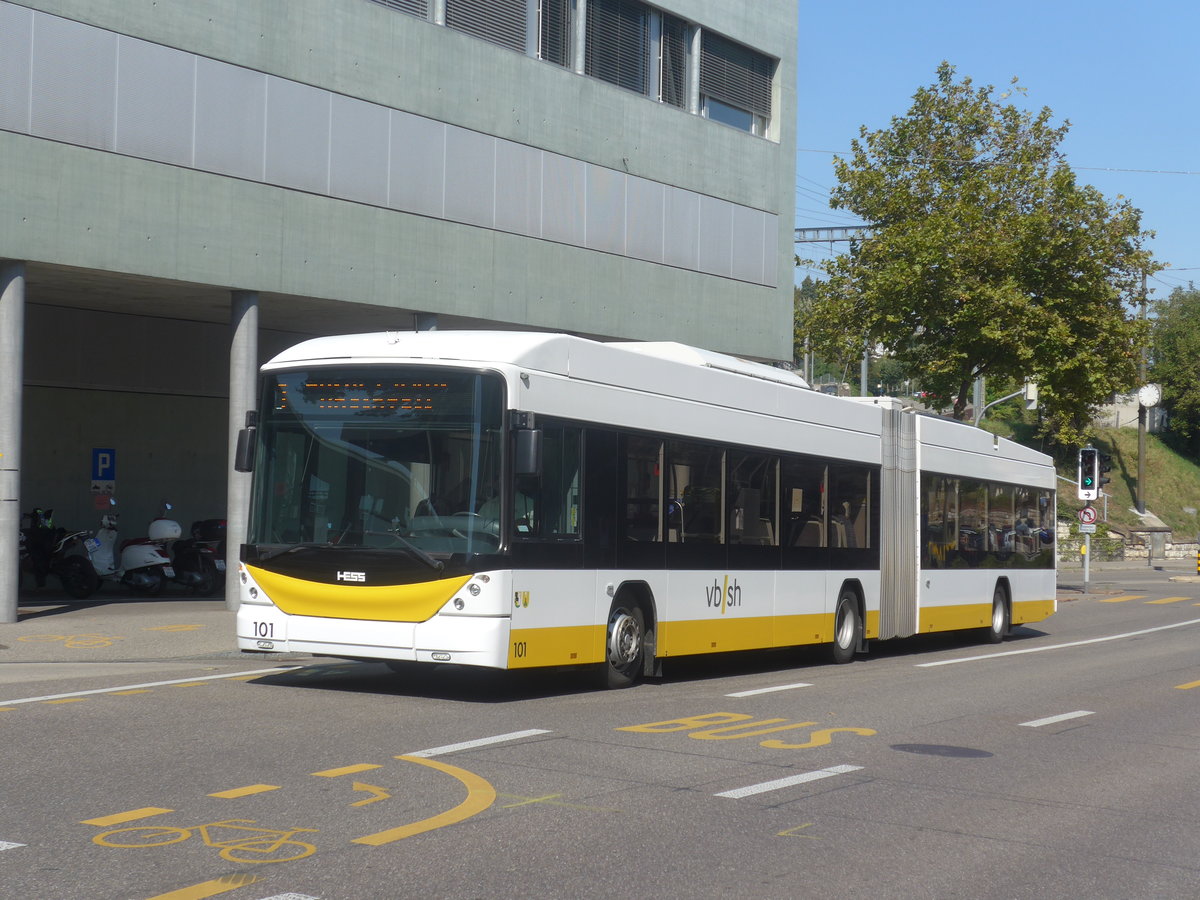 (220'659) - VBSH Schaffhausen - Nr. 101 - Hess/Hess Gelenktrolleybus am 12. September 2020 beim Bahnhof Schaffhausen