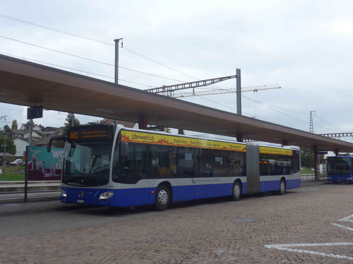 (221'893) - VZO Grningen - Nr. 143/ZH 920'143 - Mercedes am 12. Oktober 2020 beim Bahnhof Wetzikon