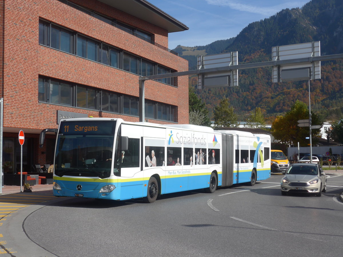 (222'417) - PLA Vaduz - Nr. 66/FL 39'866 - Mercedes am 22. Oktober 2020 beim Bahnhof Schaan