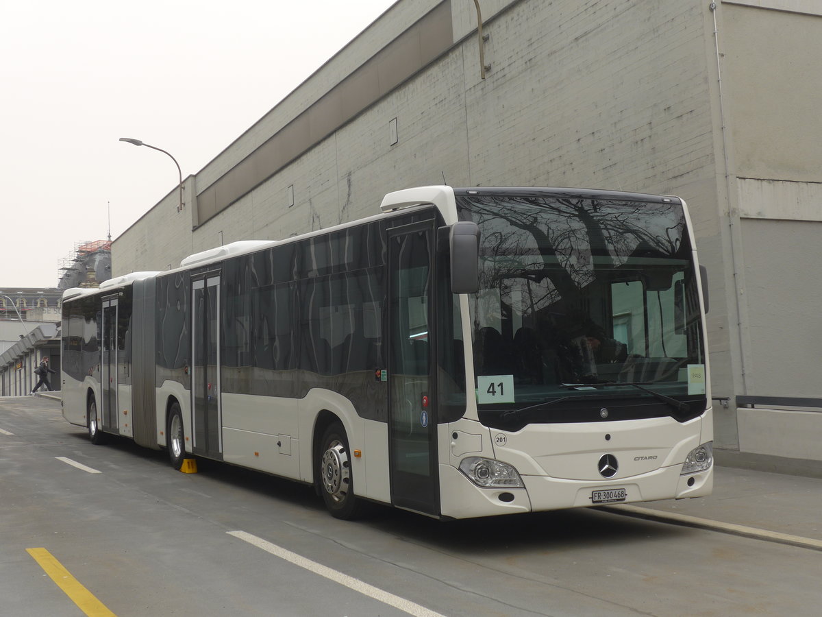 (223'370) - Intertours, Domdidier - Nr. 201/FR 300'468 - Mercedes am 6. Februar 2021 in Bern, Postautostation