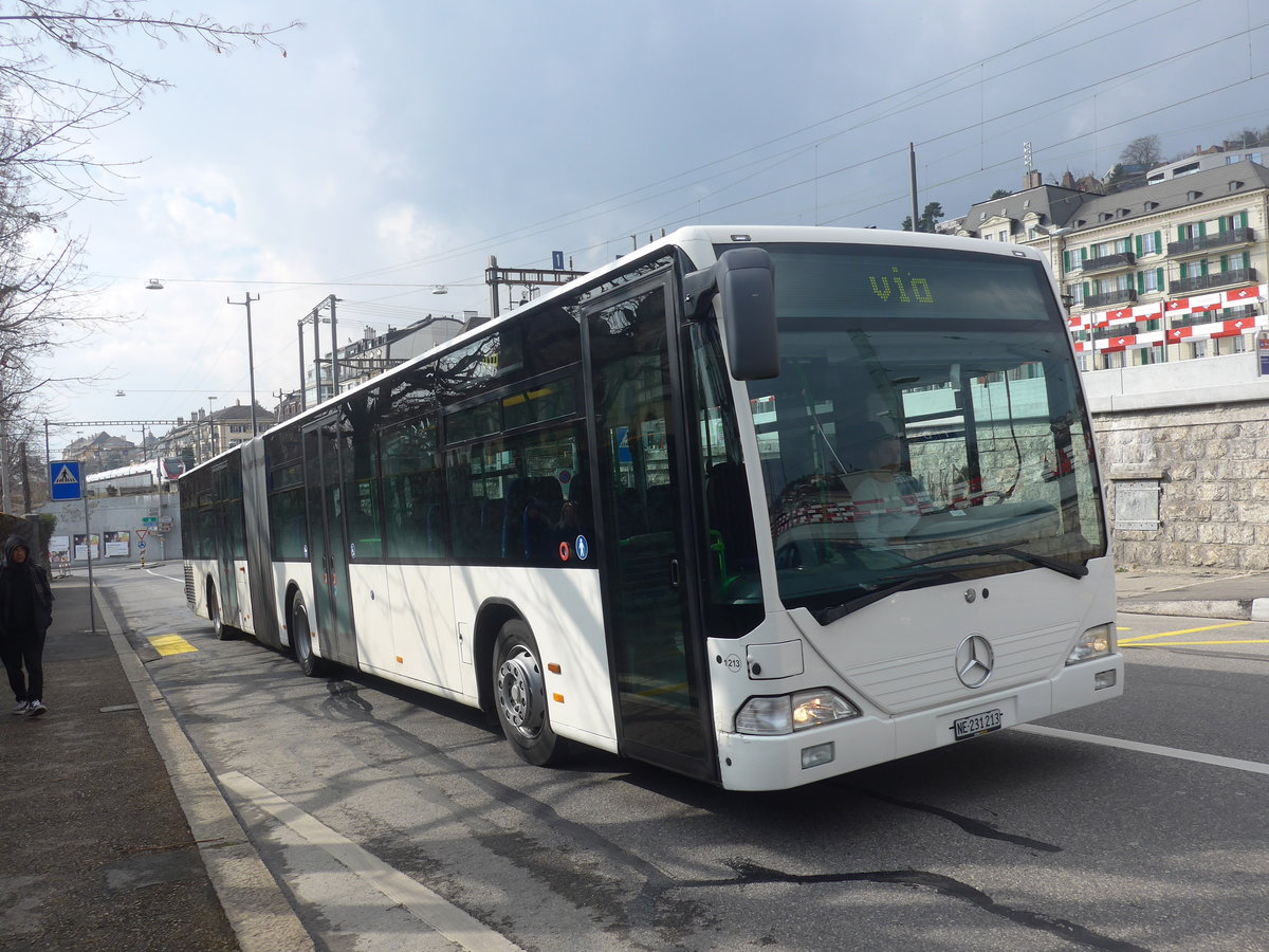 (224'042) - Interbus, Yverdon - Nr. 1213/NE 231'213 - Mercedes (ex BVB Basel Nr. 791; ex Knecht, Windisch; ex AAGS Schwyz Nr. 84; ex VR La Chaux-de-Fonds Nr. 228) am 7. Mrz 2021 beim Bahnhof Neuchtel (Einsatz CarPostal)