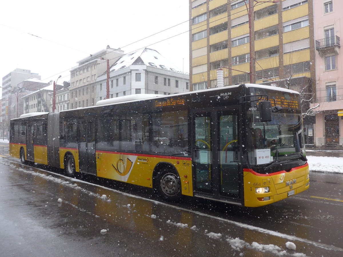 (224'134) - PostAuto Bern - Nr. 664/NE 165'365 - MAN (ex BE 656'301) am 14. Mrz 2021 beim Bahnhof La Chaux-de-Fonds (Einsatz CarPostal)