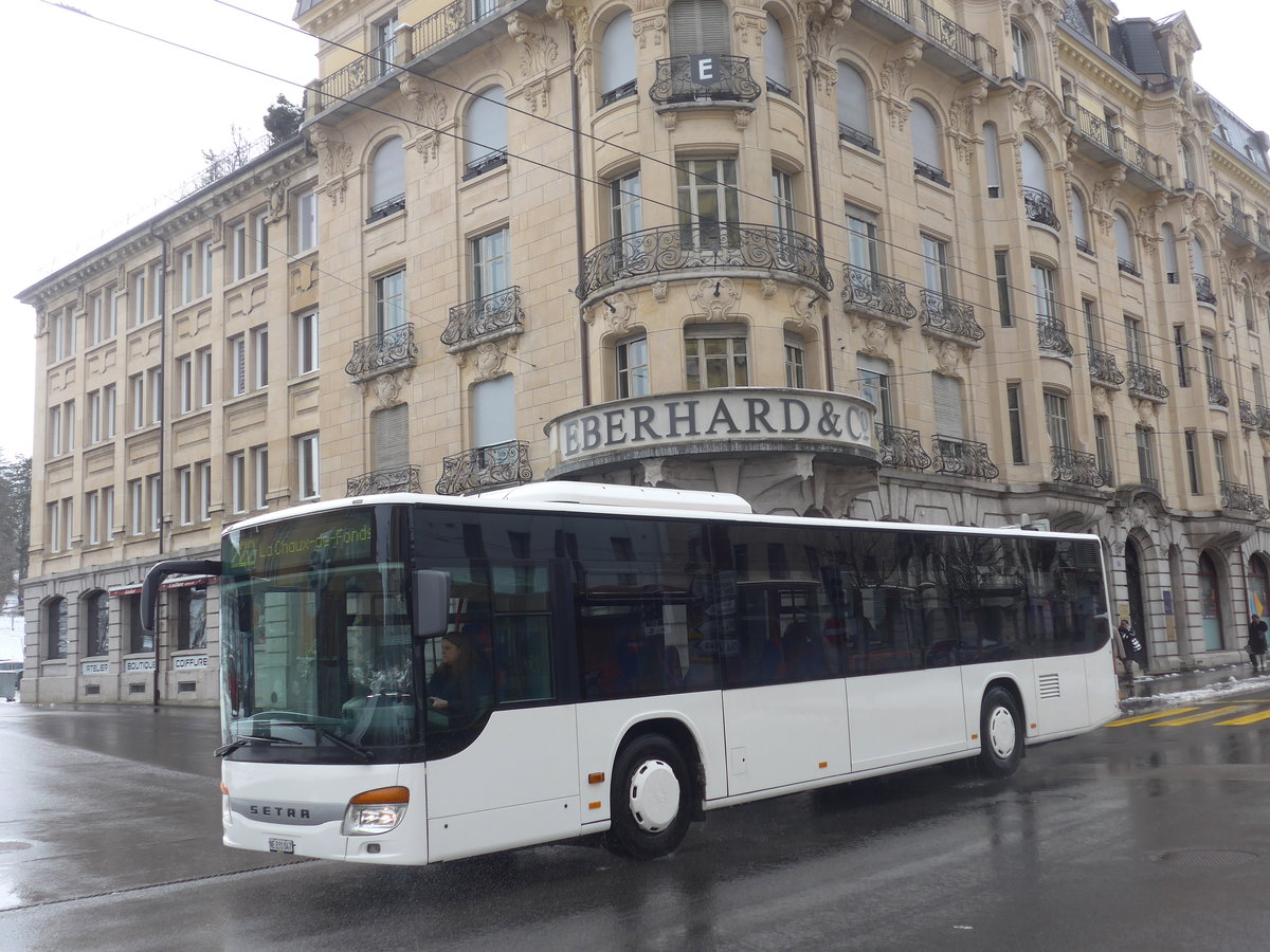 (224'162) - Interbus, Yverdon - Nr. 47/NE 231'047 - Setra (ex Nr. 6; ex SBC Chur Nr. 106) am 14. Mrz 2021 beim Bahnhof La Chaux-de-Fonds (Einsatz CarPostal)