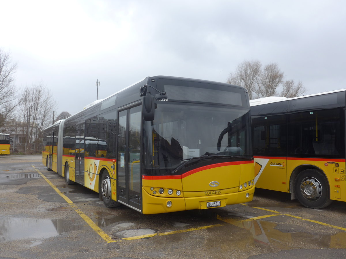 (224'204) - CarPostal Ouest - VD 305'217 - Solaris am 14. Mrz 2021 in Yverdon, Garage