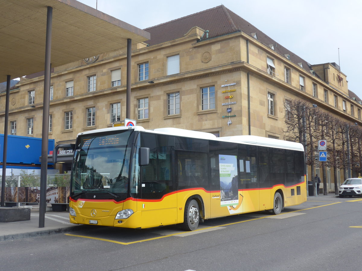 (224'255) - CarPostal Ouest - NE 113'901 - Mercedes am 20. Mrz 2021 beim Bahnhof Neuchtel