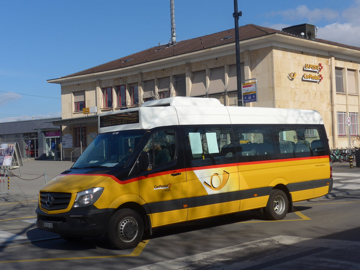 (224'320) - CarPostal Ouest - VD 386'108 - Mercedes (ex JU 39'182) am 20. Mrz 2021 beim Bahnhof Yverdon