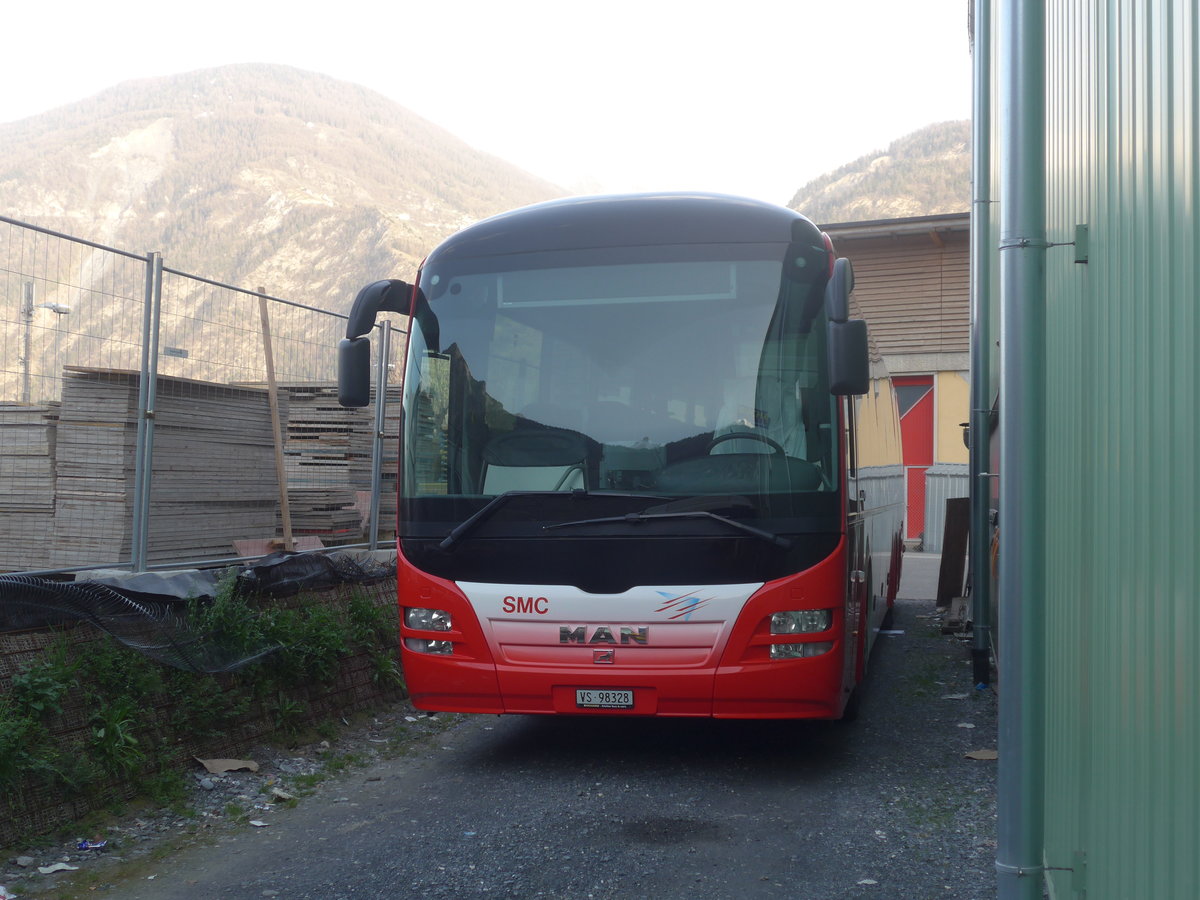 (224'789) - SMC Montana - Nr. 28/VS 98'328 - MAN am 2. April 2021 in Leytron, Garage Buchard