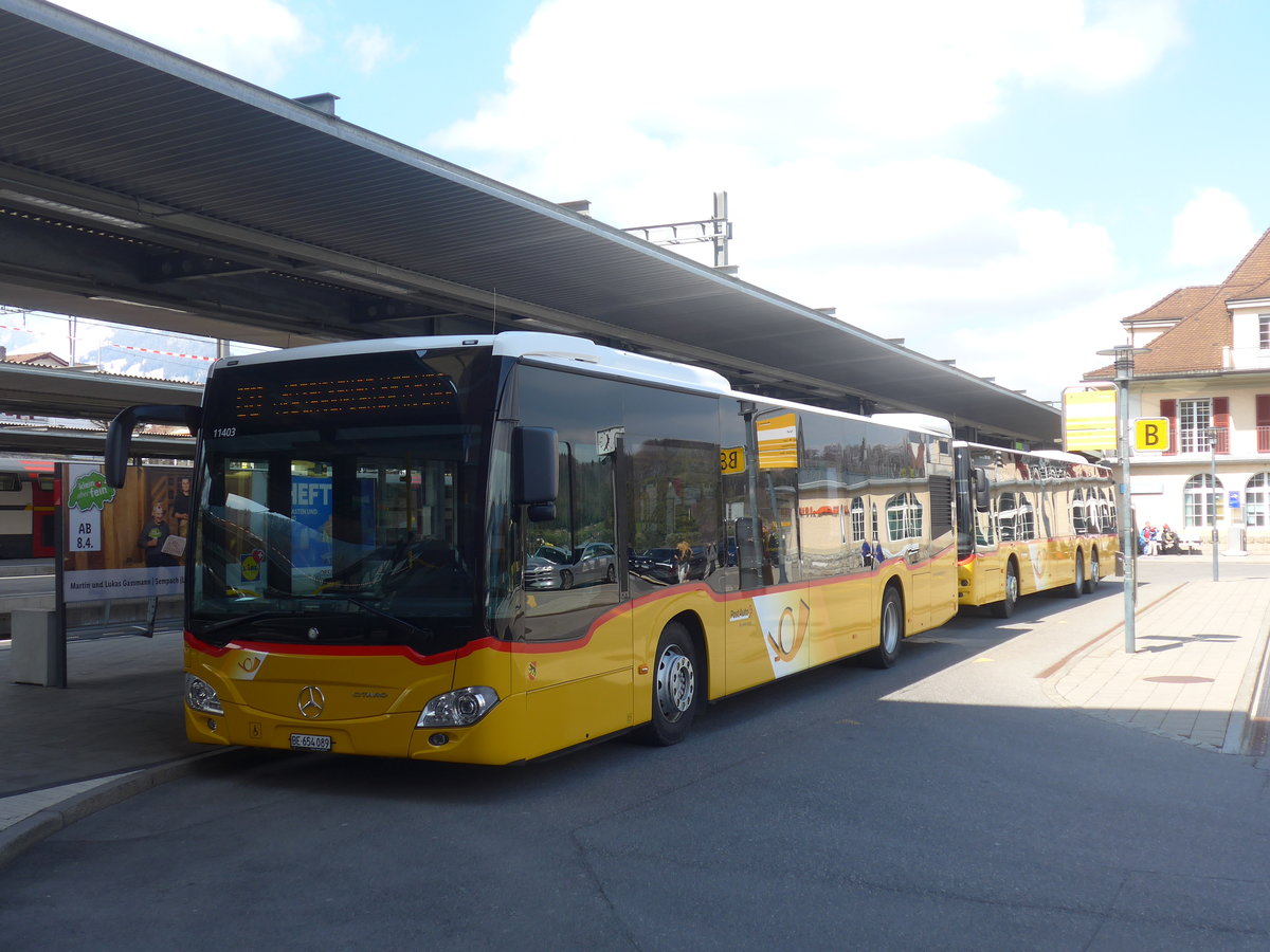 (224'991) - PostAuto Bern - BE 654'089 - Mercedes am 14. April 2021 beim Bahnhof Spiez