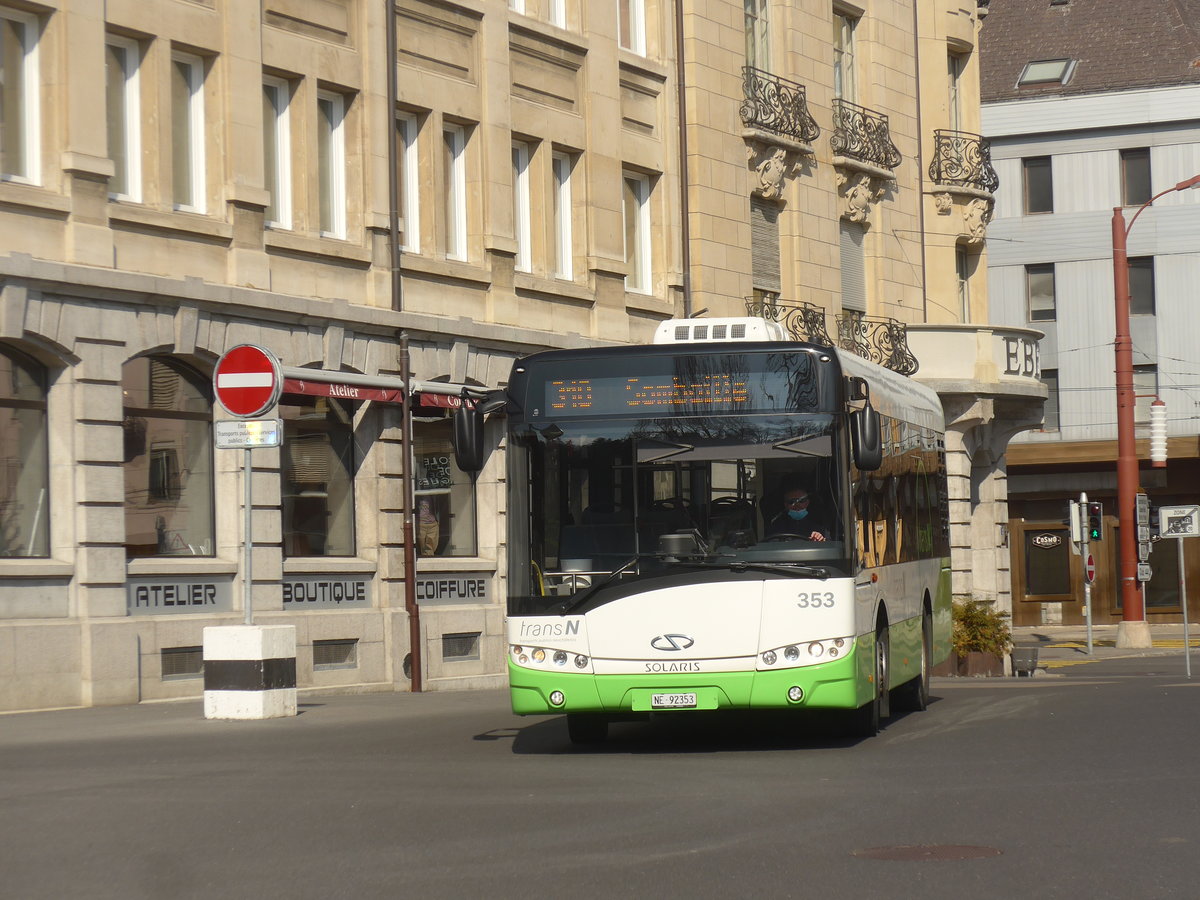 (225'017) - transN, La Chaux-de-Fonds - Nr. 353/NE 92'353 - Solaris (ex TRN La Chaux-de-Fonds Nr. 353) am 17. April 2021 beim Bahnhof La Chaux-de-Fonds