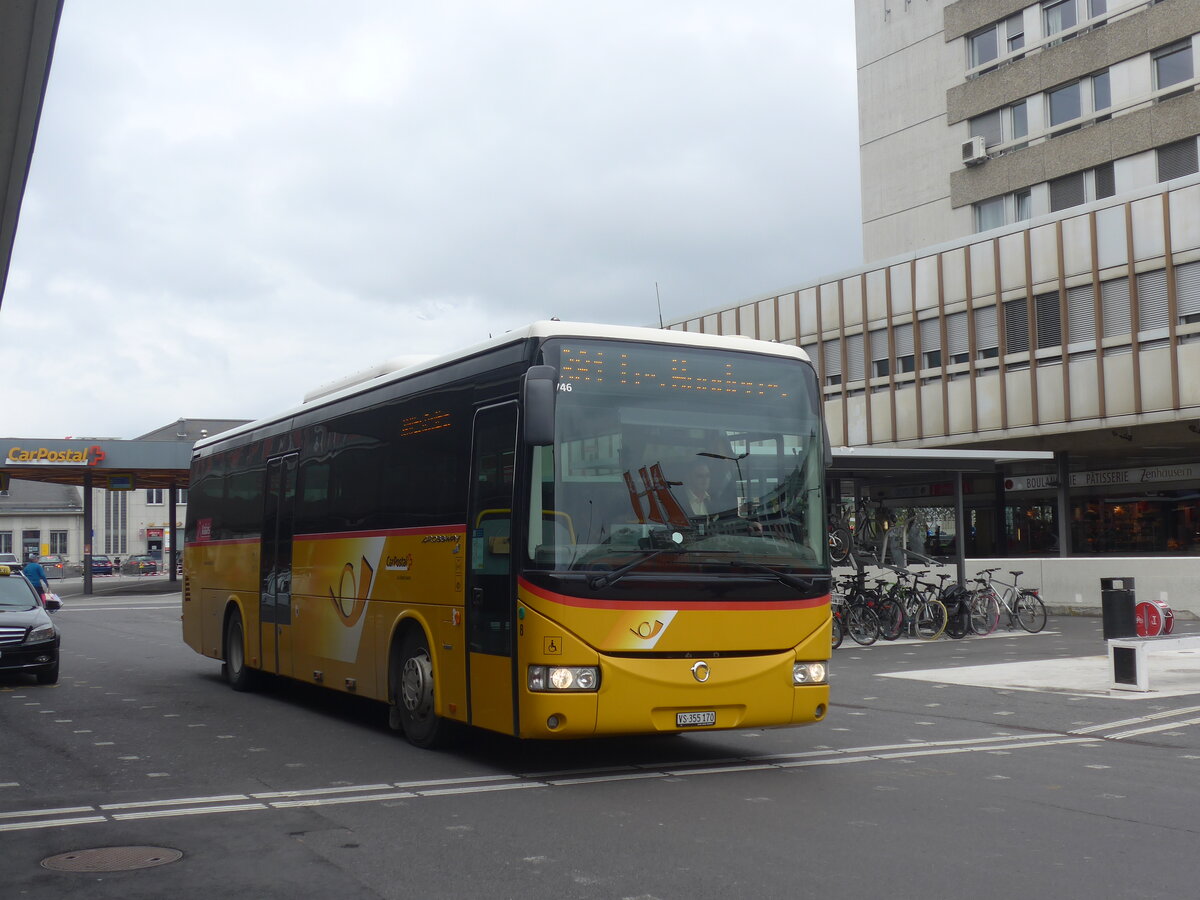 (225'409) - PostAuto Wallis - Nr. 8/VS 355'170 - Irisbus am 1. Mai 2021 beim Bahnhof Sion