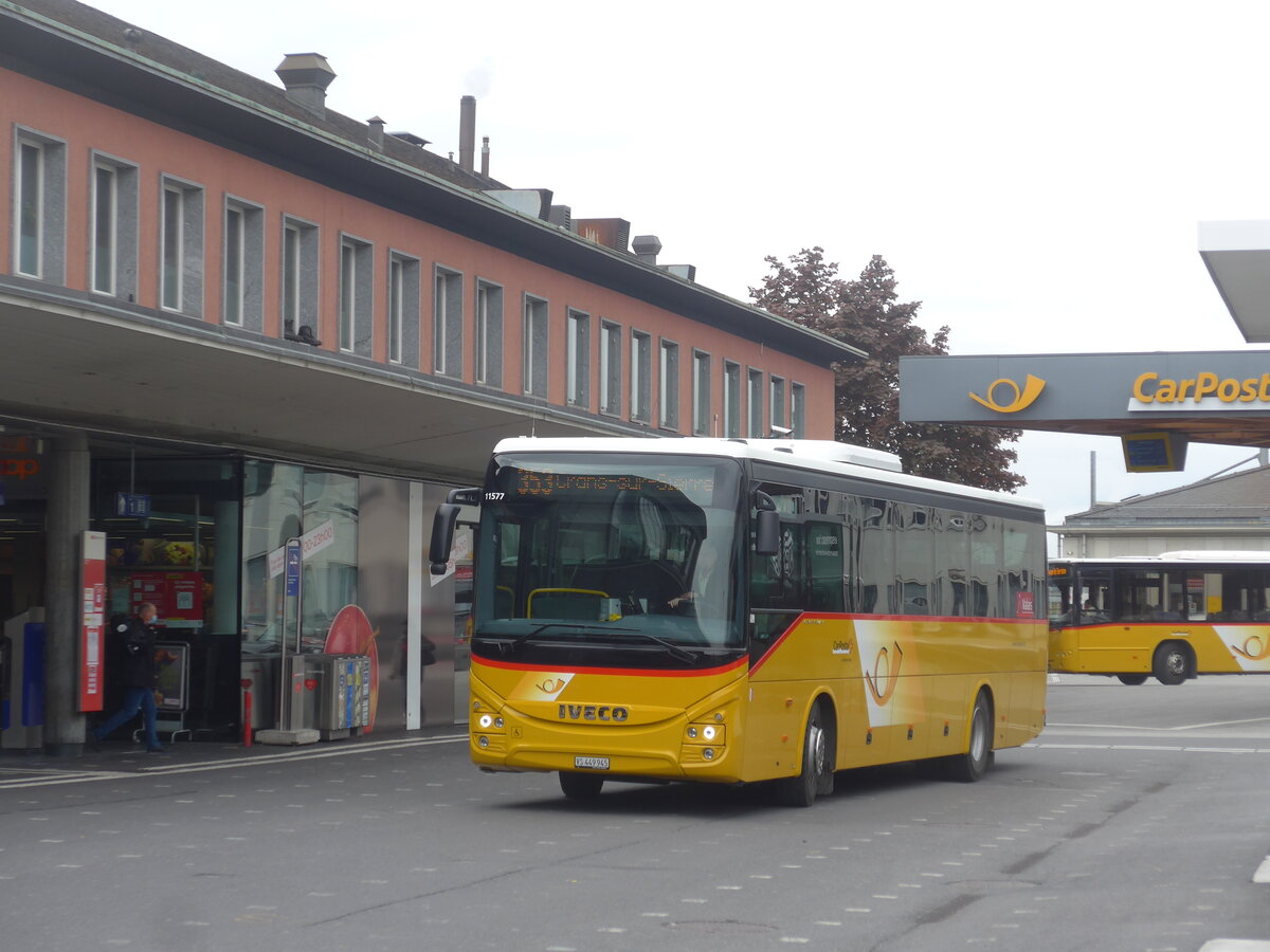 (225'411) - PostAuto Wallis - Nr. 31/VS 449'945 - Iveco am 1. Mai 2021 beim Bahnhof Sion