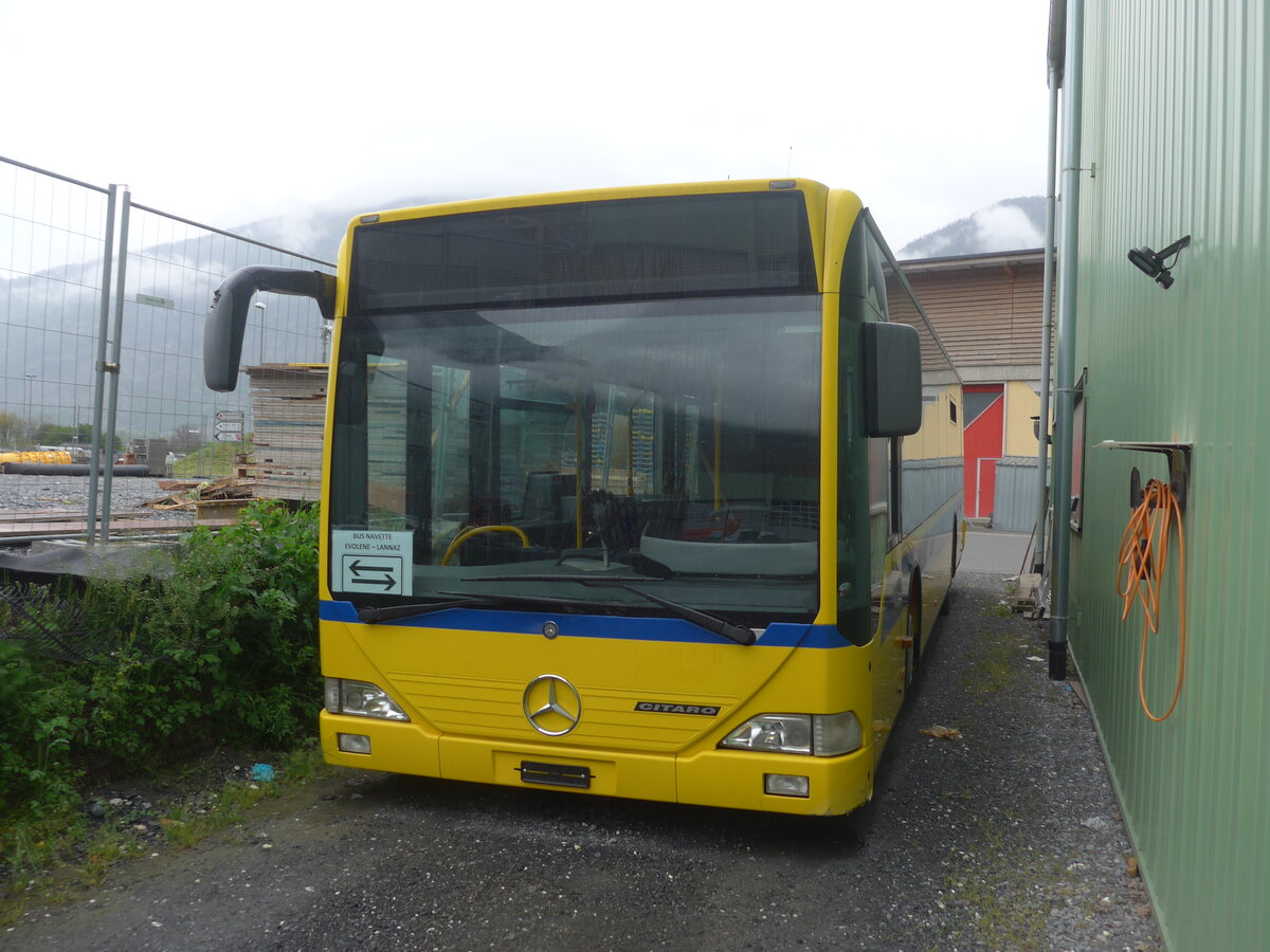 (225'479) - Tl-Evolne, Evolne - Mercedes (ex BLT Oberwil Nr. 34) am 1. Mai 2021 in Leytron, Garage Buchard