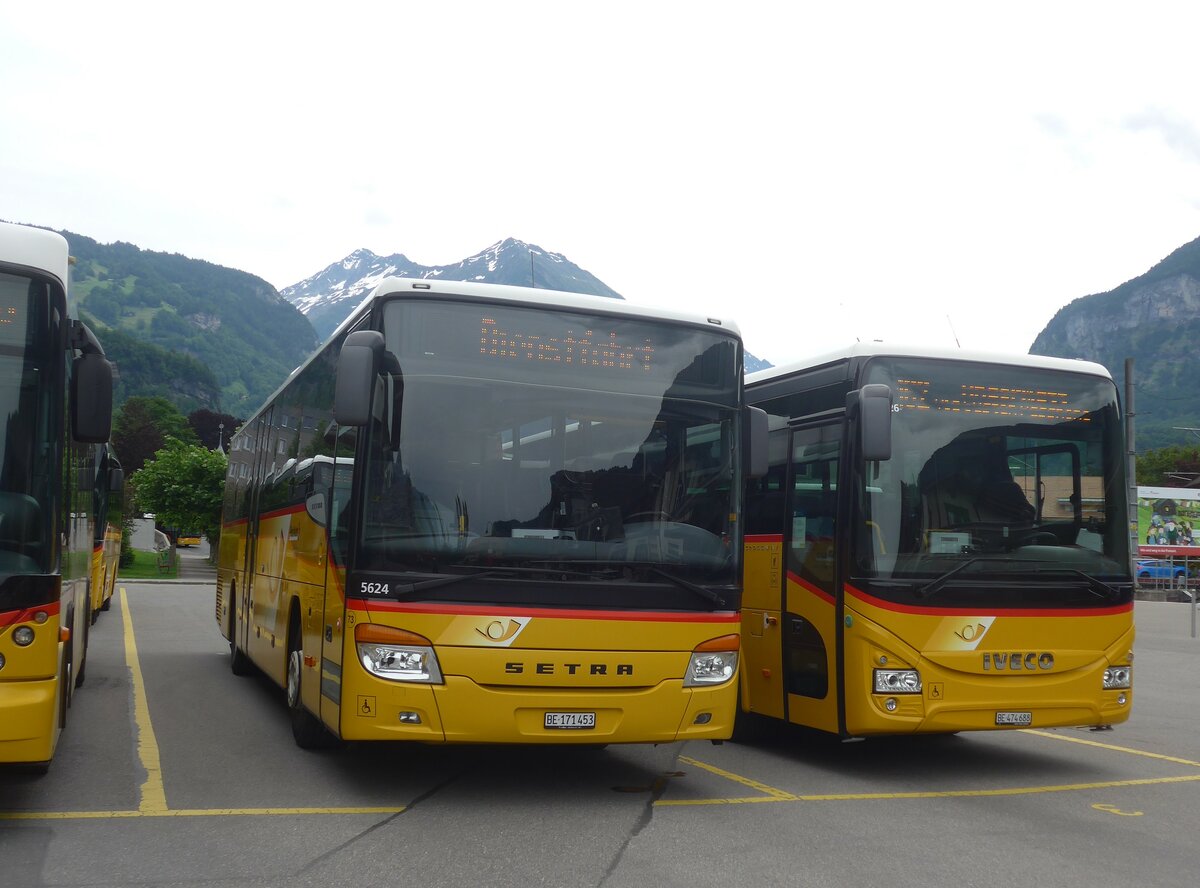 (226'111) - PostAuto Bern - Nr. 73/BE 171'453 - Setra (ex AVG Meiringen Nr. 73) am 3. Juli 2021 in Meiringen, Postautostation