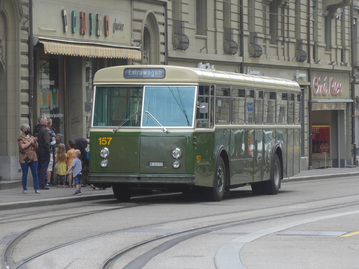 (226'296) - SVB Bern (Bernmobil historique) - Nr. 157/BE 113'157 - FBW/Gangloff am 11. Juli 2021 in Bern, Schwanengasse