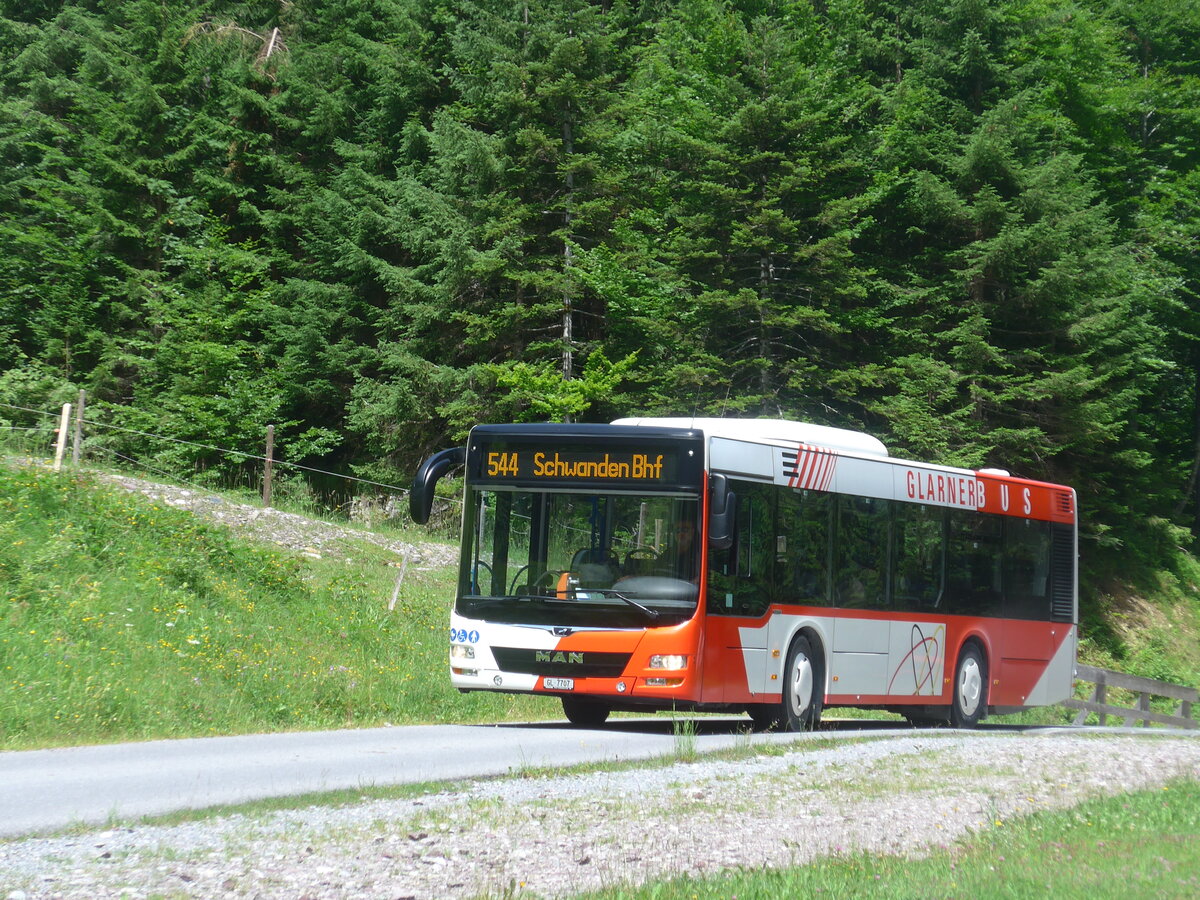 (226'450) - AS Engi - Nr. 7/GL 7707 - MAN am 12. Juli 2021 in Schwanden, Kies