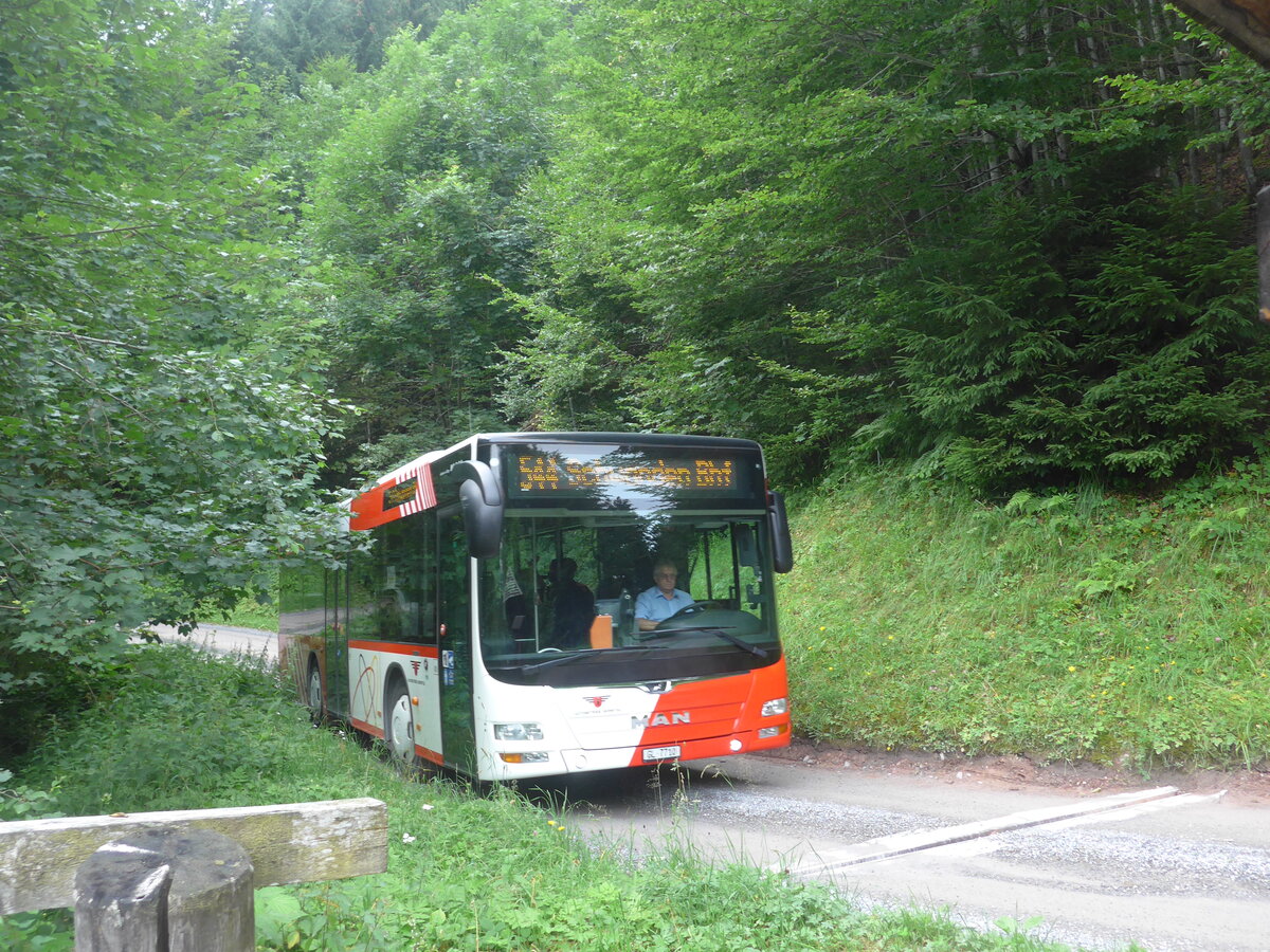 (226'777) - AS Engi - Nr. 10/GL 7710 - MAN am 25. Juli 2021 in Schwanden, Notumfahrung