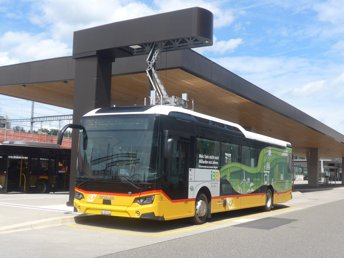 (227'150) - Voegtlin-Meyer, Brugg - AG 381'644 - Scania am 9. August 2021 beim Bahnhof Brugg