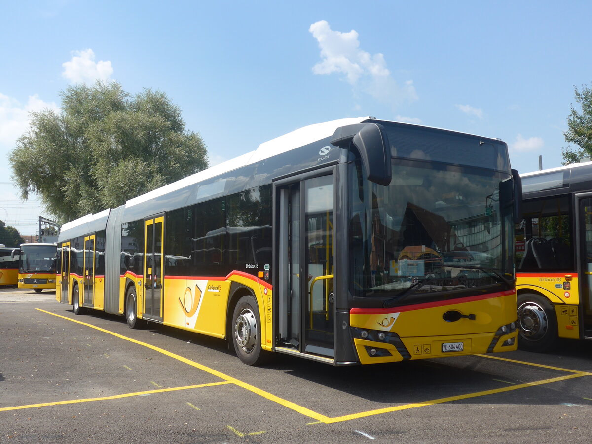 (227'288) - CarPostal Ouest - VD 604'400 - Solaris am 15. August 2021 in Yverdon, Garage