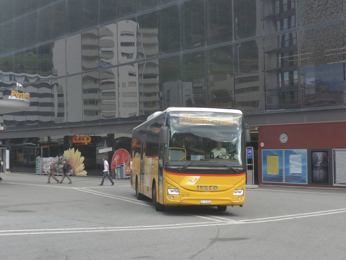 (227'608) - BUS-trans, Visp - VS 97'000 - Iveco am 29. August 2021 beim Bahnhof Visp