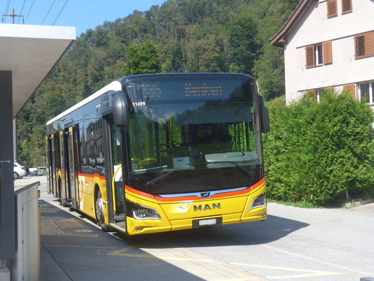 (227'767) - PostAuto Ostschweiz - SG 304'013 - MAN am 4. September 2021 beim Bahnhof Ziegelbrcke