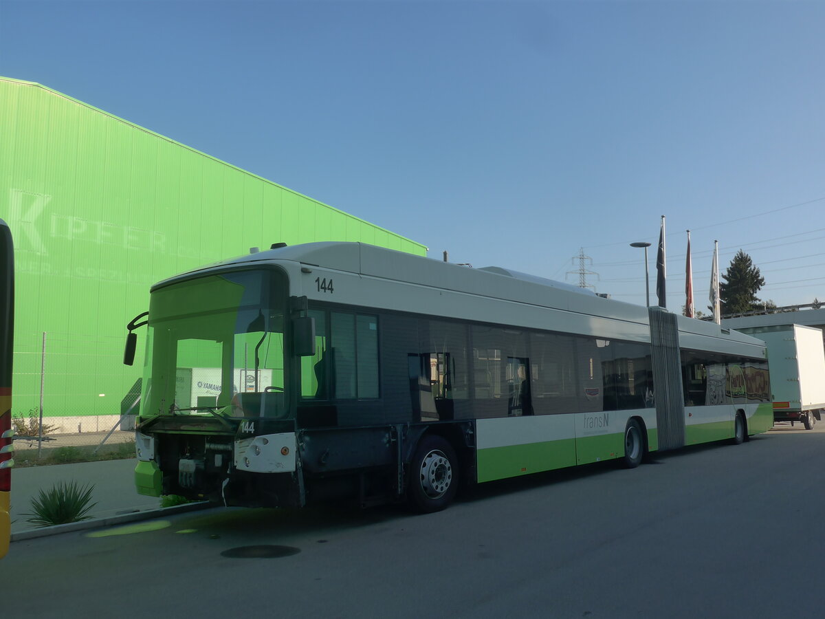 (228'050) - transN, La Chaux-de-Fonds - Nr. 144 - Hess/Hess Gelenktrolleybus (ex TN Neuchtel Nr. 144) am 18. September 2021 in Kerzers, Interbus