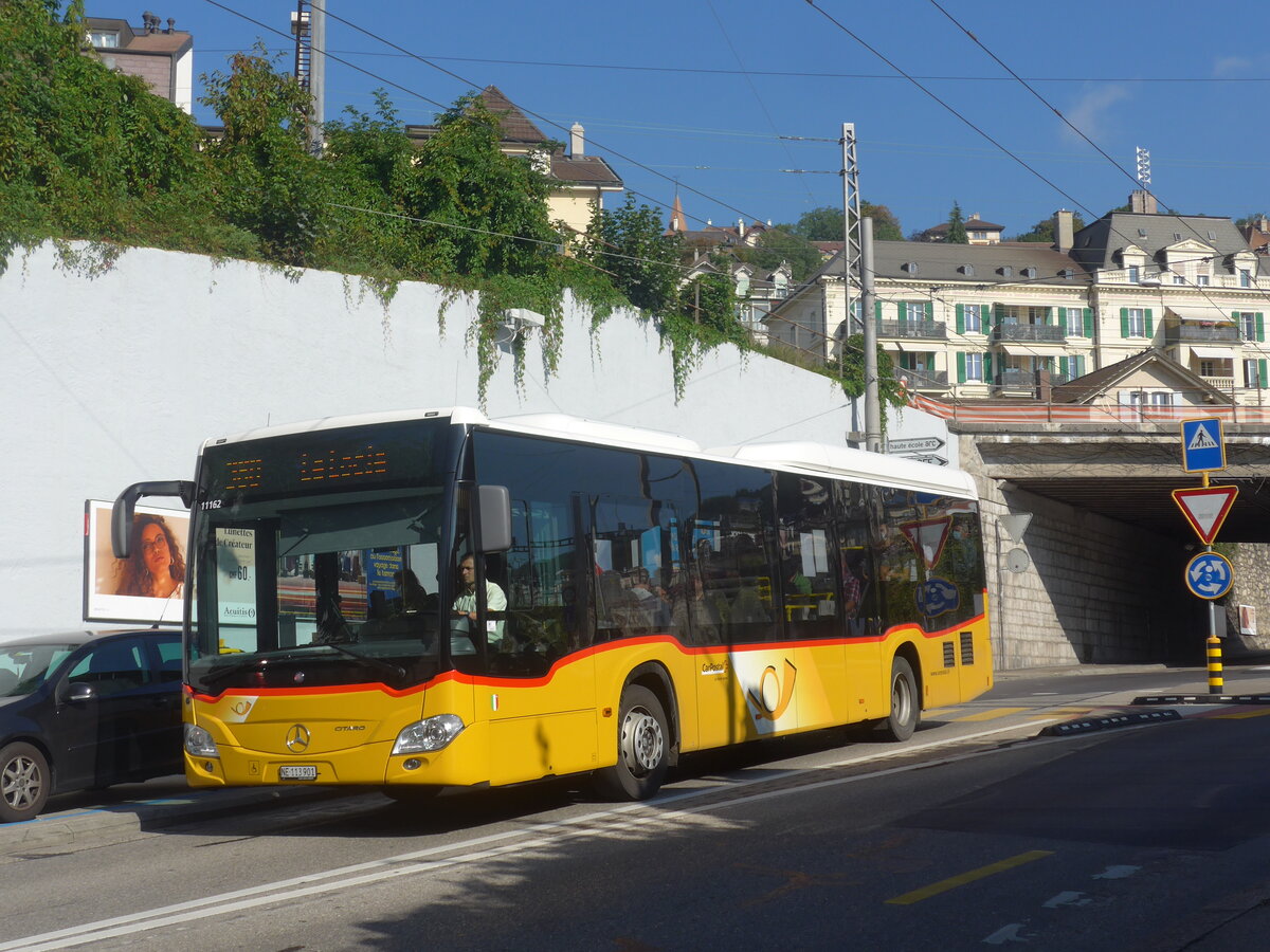 (228'077) - CarPostal Ouest - NE 113'901 - Mercedes am 18. September 2021 in Neuchtel, Avenue de la Gare