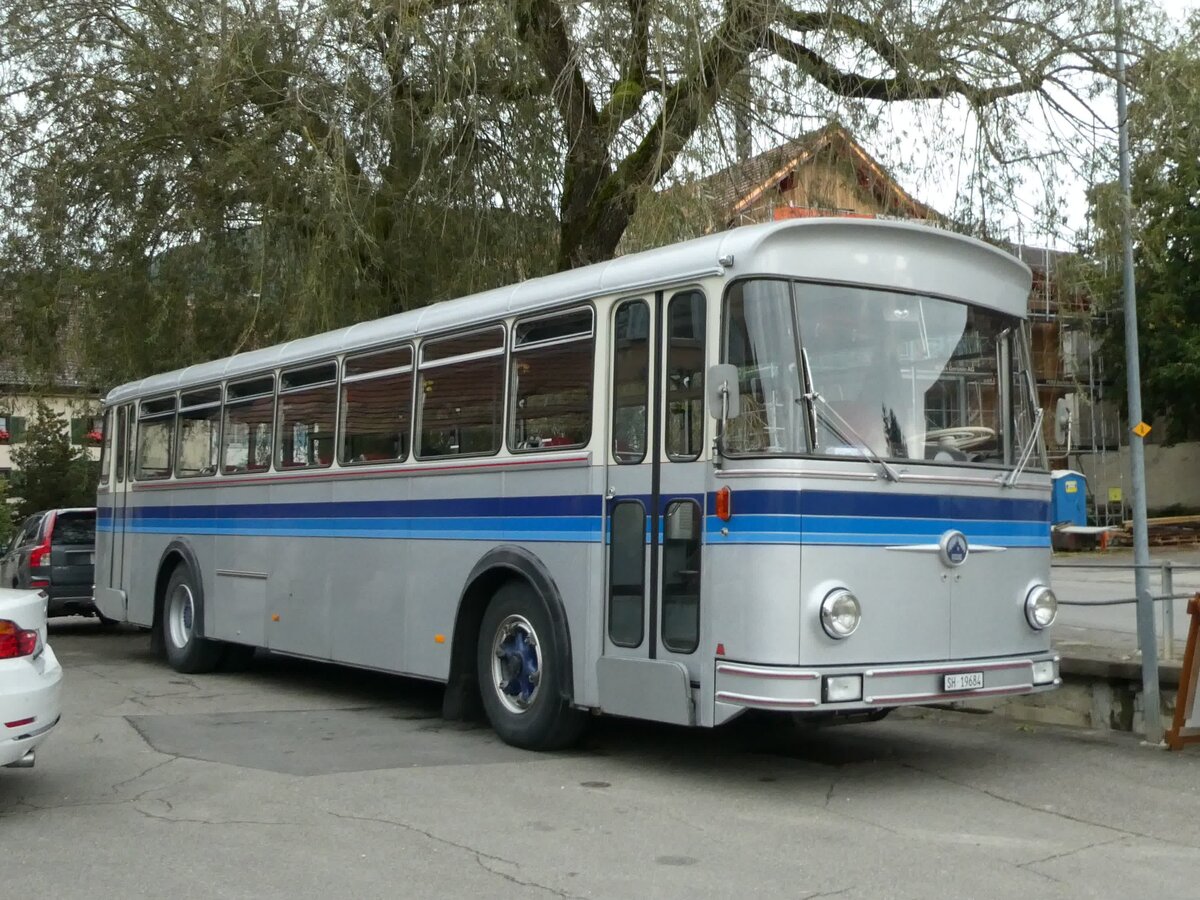 (228'410) - Borer, Neuhausen - SH 19'684 - Saurer/Tscher (ex Schttler, D-Kln; ex Braun, D-Mnster; ex Schmid, Hemishofen; ex Brtsch, Bttenhard; ex ASS Schleitheim Nr. 8) am 26. September 2021 in Beggingen, Dorf