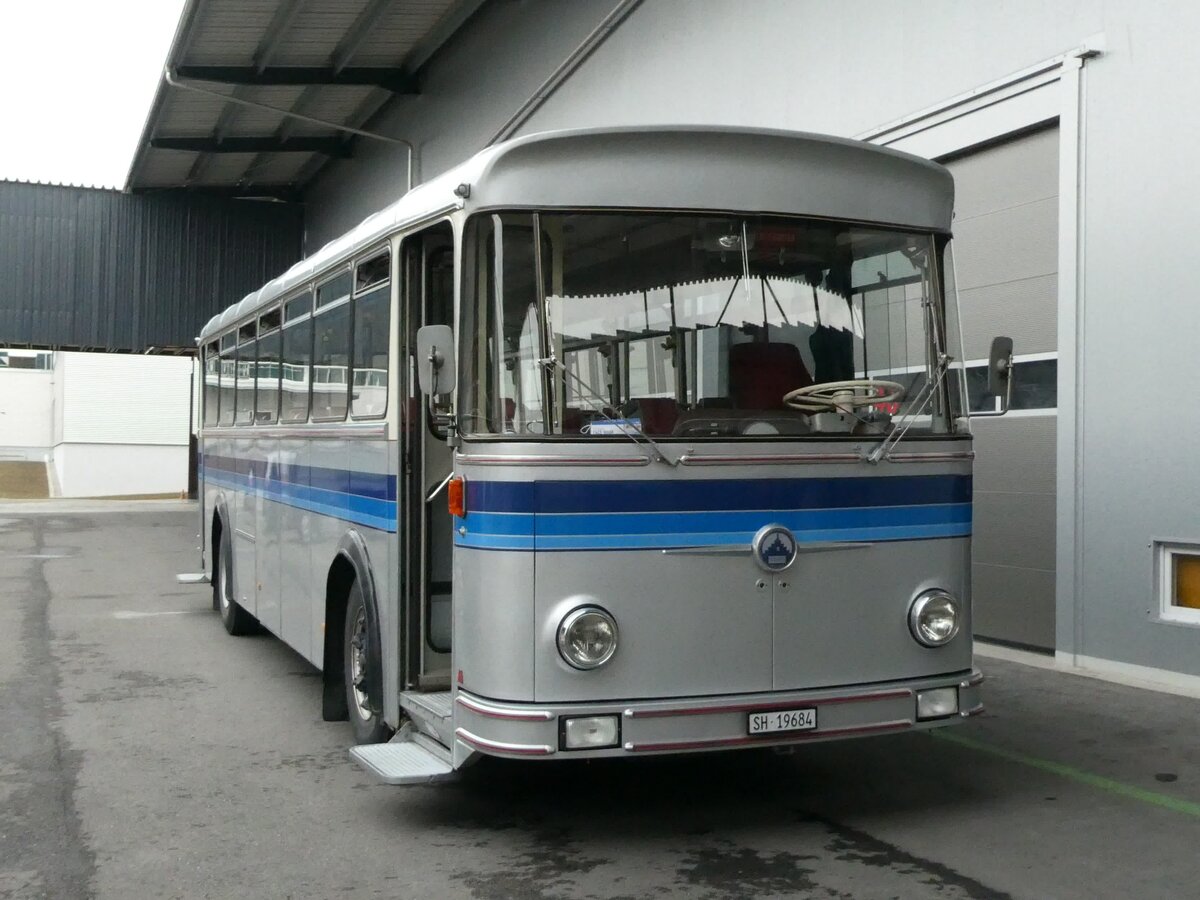 (228'431) - Borer, Neuhausen - SH 19'684 - Saurer/Tscher (ex Schttler, D-Kln; ex Braun, D-Mnster; ex Schmid, Hemishofen; ex Brtsch, Bttenhard; ex ASS Schleitheim Nr. 8) am 26. September 2021 in Hallau, Dickistrasse