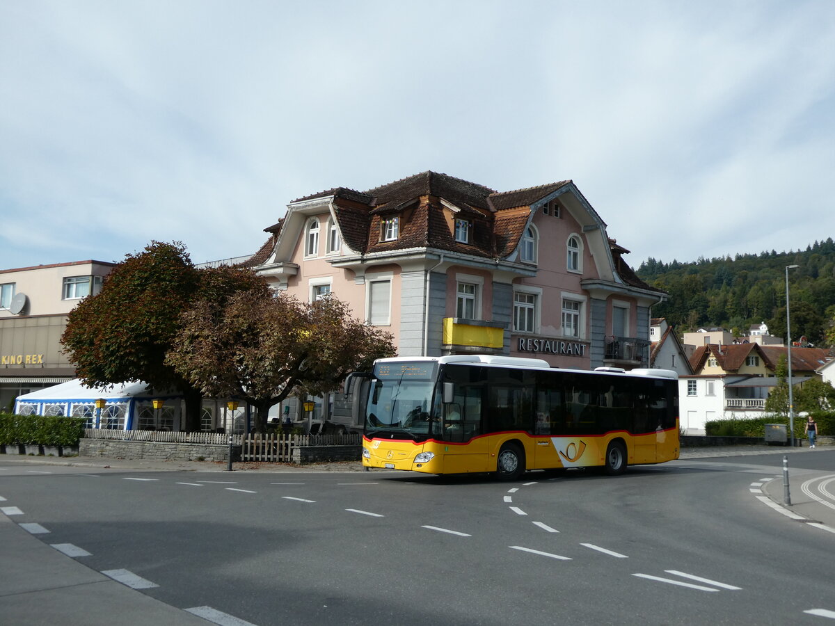 (228'621) - PostAuto Ostschweiz - SG 273'335 - Mercedes am 2. Oktober 2021 beim Bahnhof Uznach