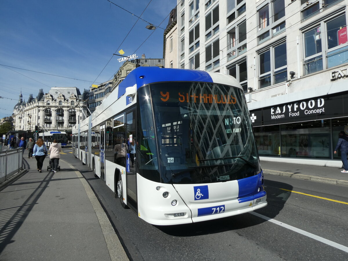 (228'870) - TL Lausanne - Nr. 712 - Hess/Hess Doppelgelenktrolleybus am 11. Oktober 2021 in Lausanne, Bel-Air