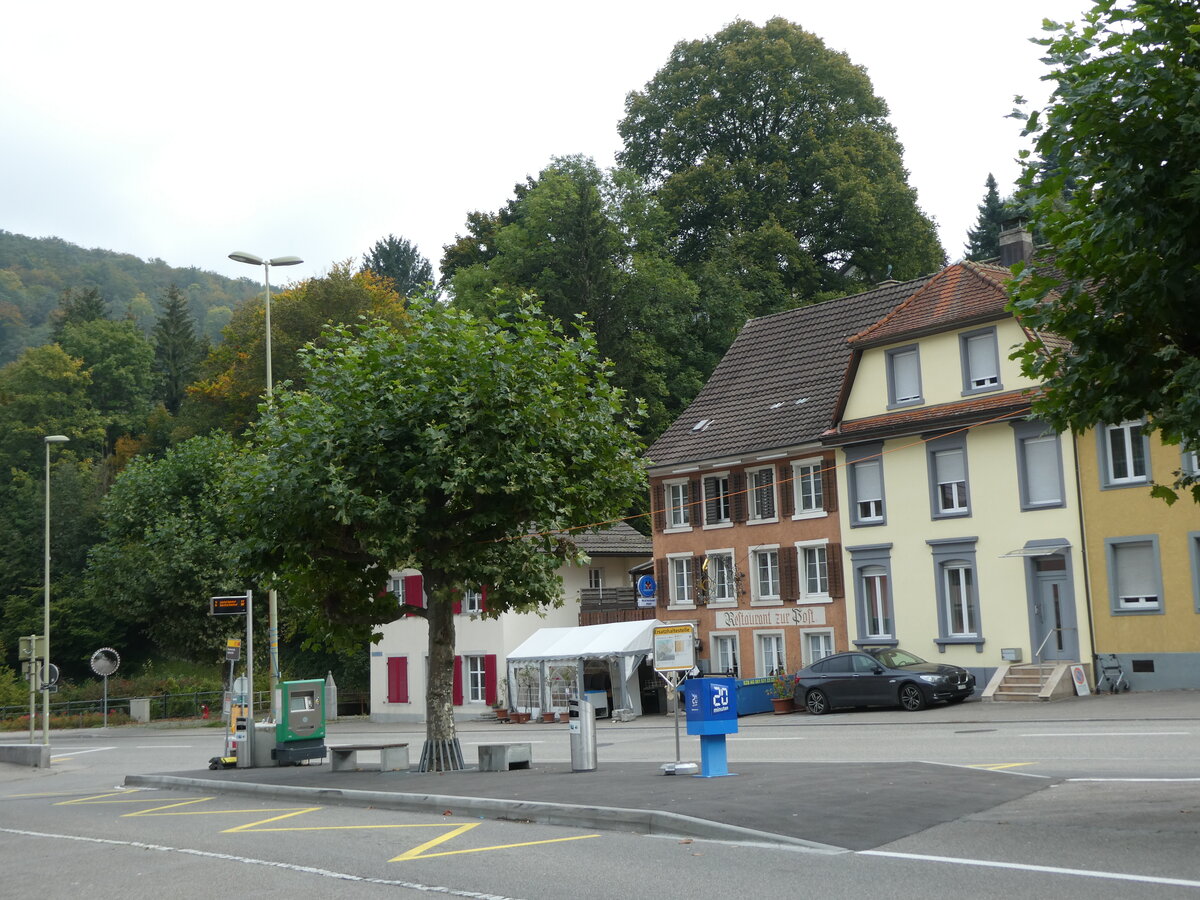 (228'984) - BLT/PostAuto-Haltestellen am 12. Oktober 2021 in Waldenburg, Station