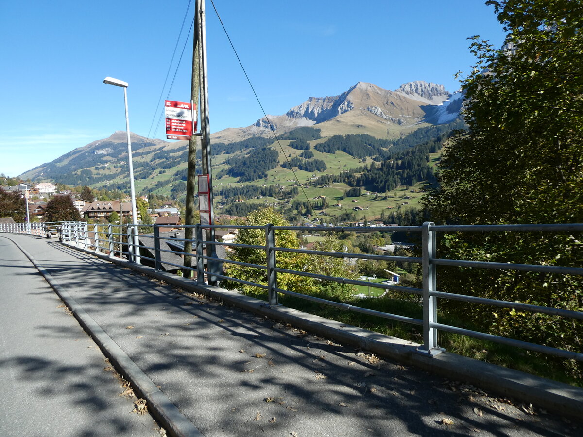 (229'414) - AFA/Portenier-Haltestelle am 18. Oktober 2021 in Adelboden, Heinrichseggen