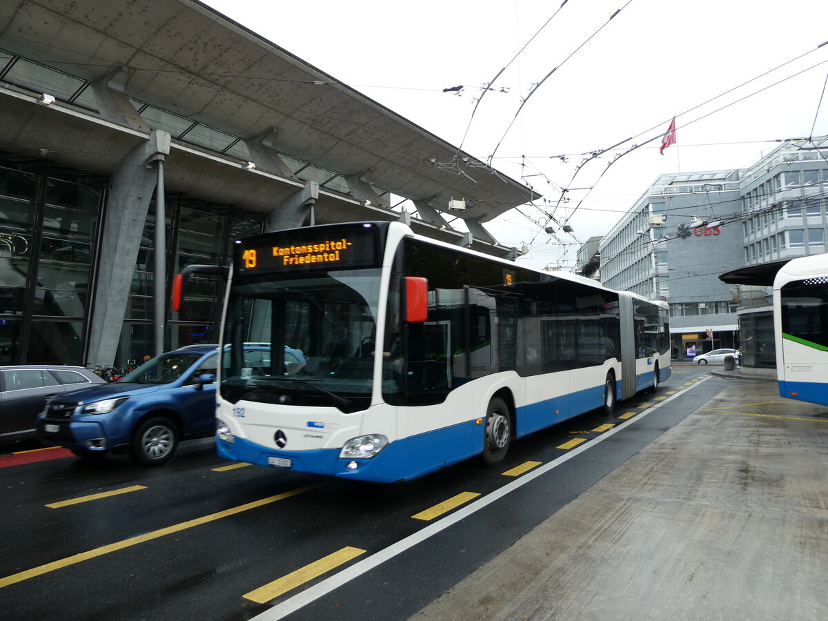 (229'695) - VBL Luzern - Nr. 192/LU 15'030 - Mercedes am 22. Oktober 2021 beim Bahnhof Luzern