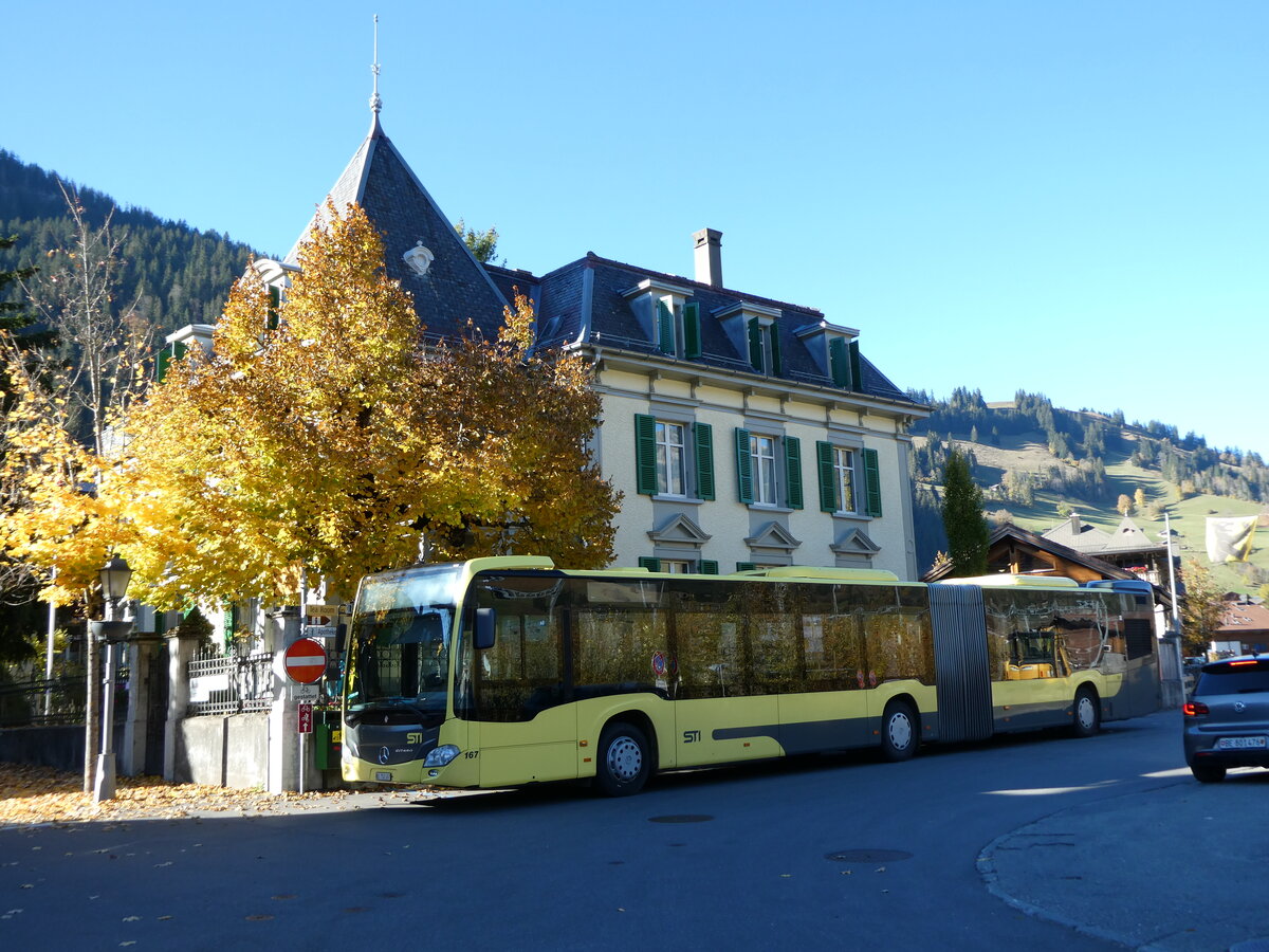 (229'864) - STI Thun - Nr. 167/BE 752'167 - Mercedes am 24. Oktober 2021 beim Bahnhof Zweisimmen