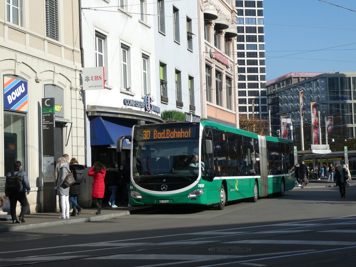 (230'229) - BVB Basel - Nr. 7034/BS 99'334 - Mercedes am 9. November 2021 beim Bahnhof Basel